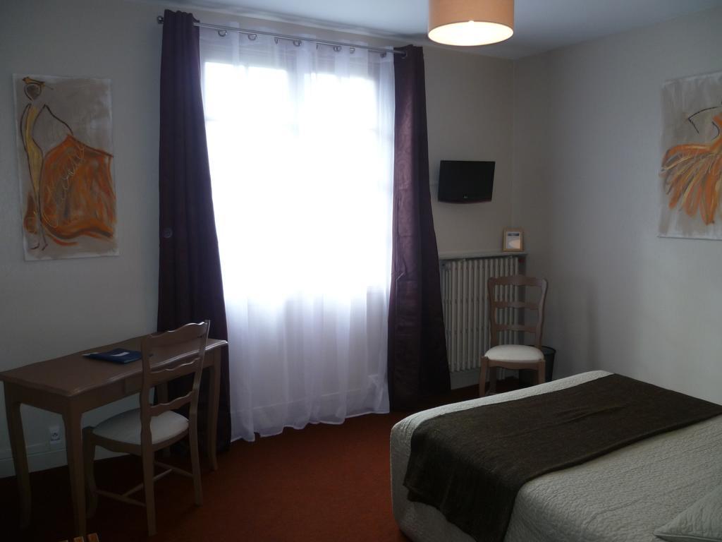 Hotel La Residence Villeneuve-sur-Lot Rum bild